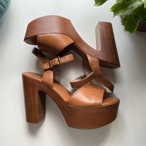 Mix NO.6 Carinda Platform Sandal